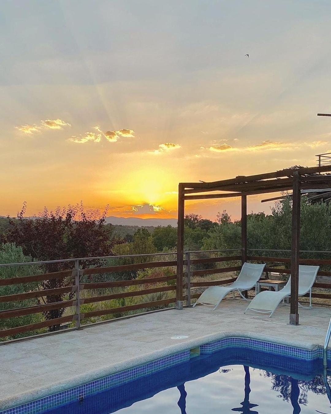 منزل الضيف Hontanar  في El Refugio De Cristal المظهر الخارجي الصورة